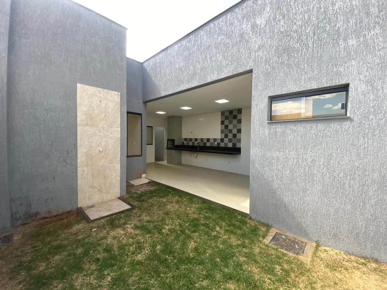 Casa com 3 dormitórios à venda, 143 m² por R$ 690.000,00 - Jardim Atlântico - Goiânia/GO