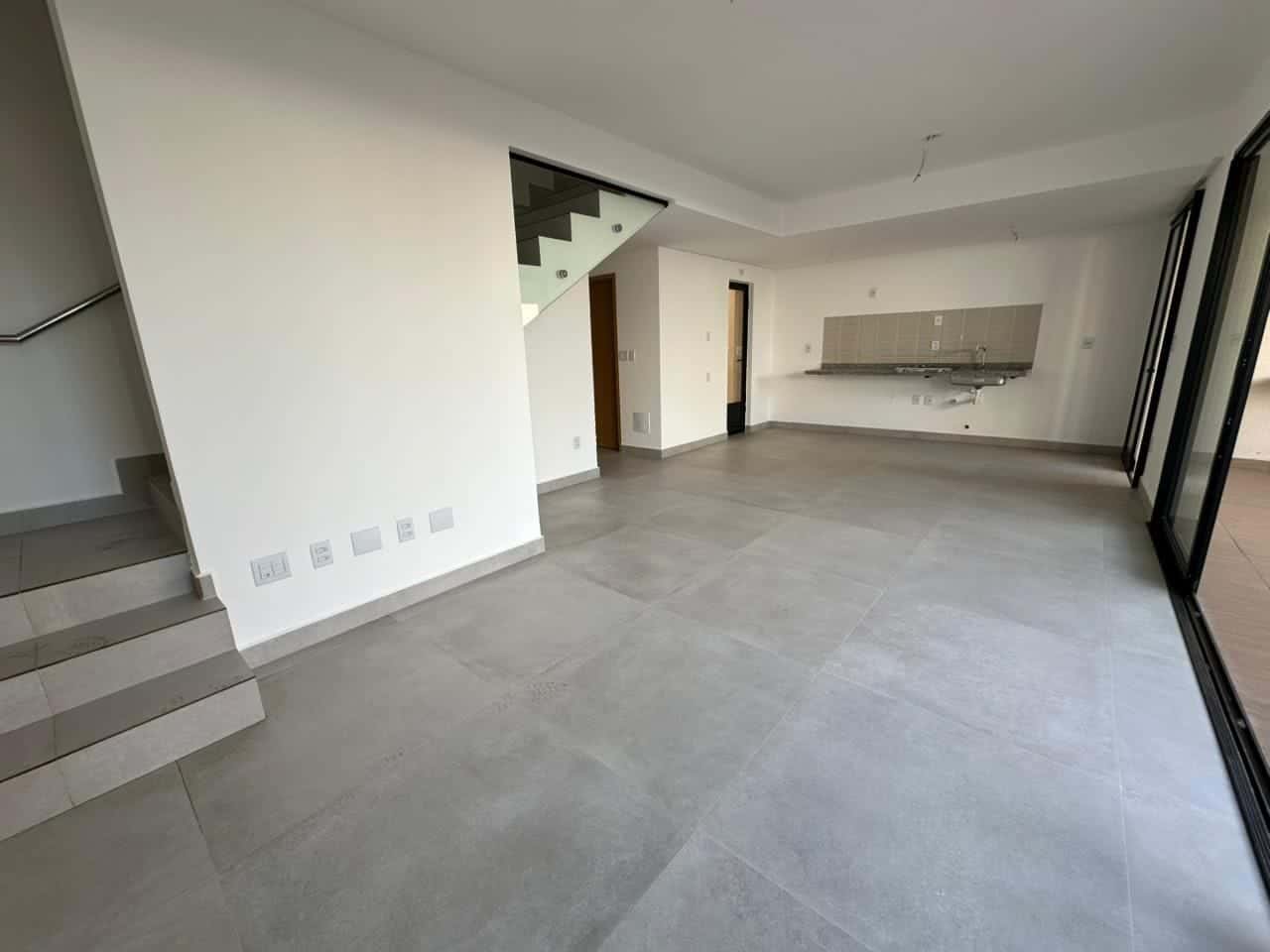 Sobrado com 4 dormitórios à venda, 181 m² por R$ 1.223.000,00 - Conjunto Residencial Storil - Aparecida de Goiânia/GO