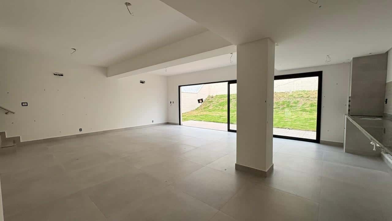 Sobrado à venda, Residencial Jardins Lyon, Aparecida de Goiânia, GO