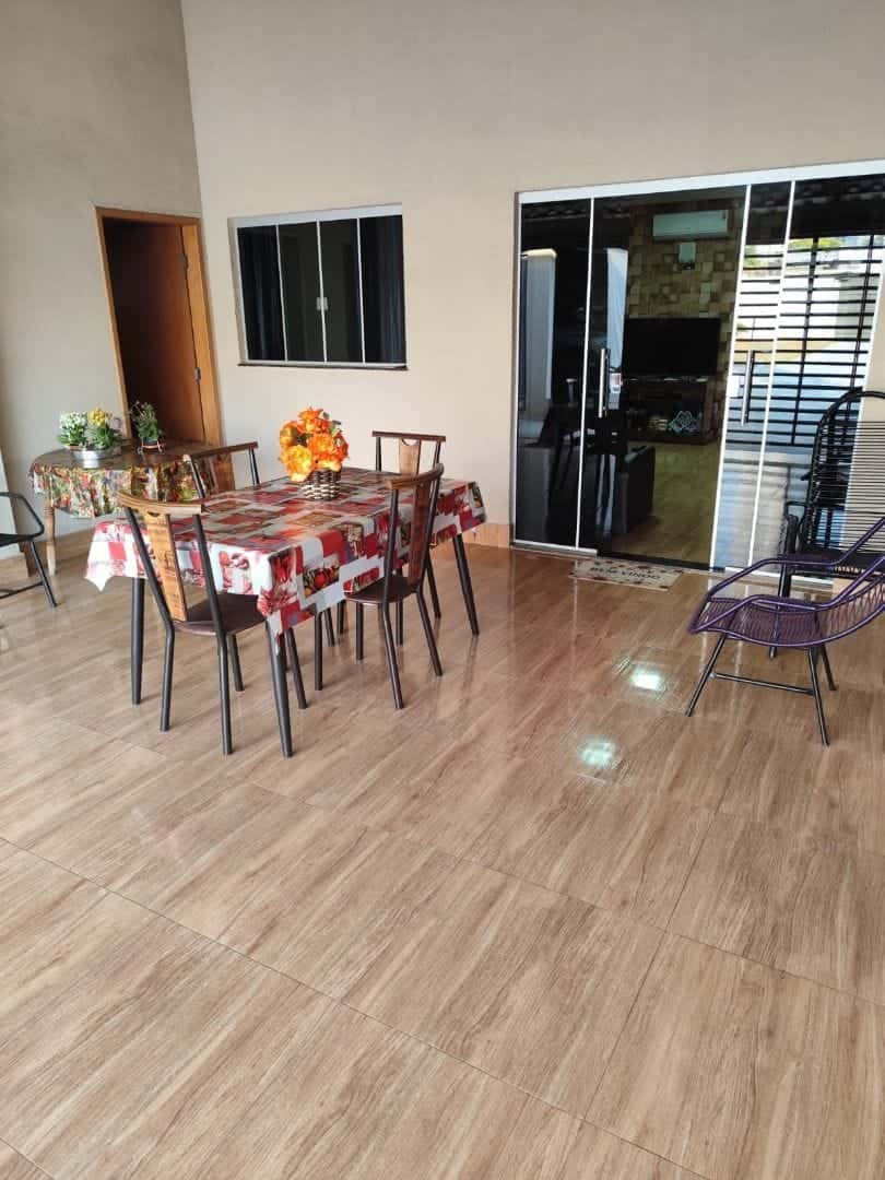 Casa com 3 dormitórios à venda, 220 m² por R$ 1.350.000 - Jardim América - Goiânia/GO
