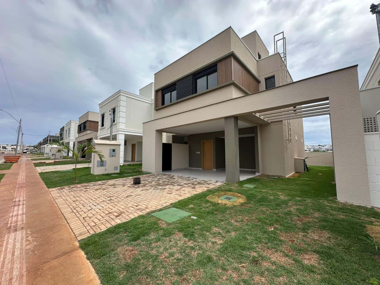Sobrado à venda, Residencial Jardins Lyon, Aparecida de Goiânia, GO