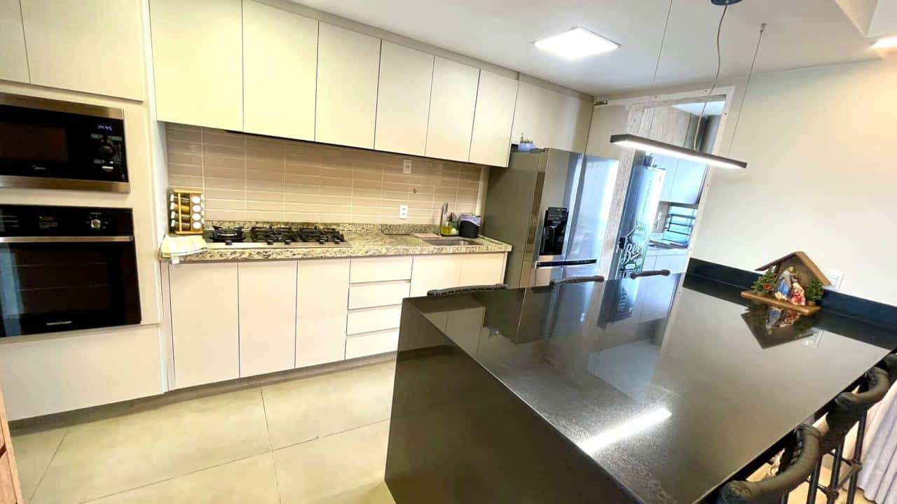 Sobrado a venda com 3 suítes, 191m² no Jardins Capri - Senador Canedo
