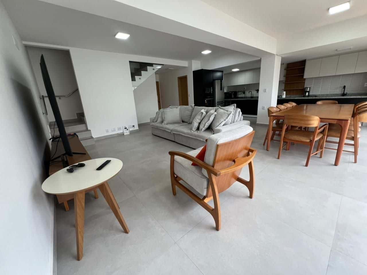 Sobrado à venda, Residencial Jardins Lyon, Aparecida de Goiânia, GO