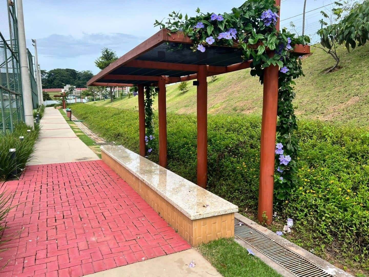 Lote à venda no Jardins Nápoles com 364,66m², Condomínio fechado, Goiânia
