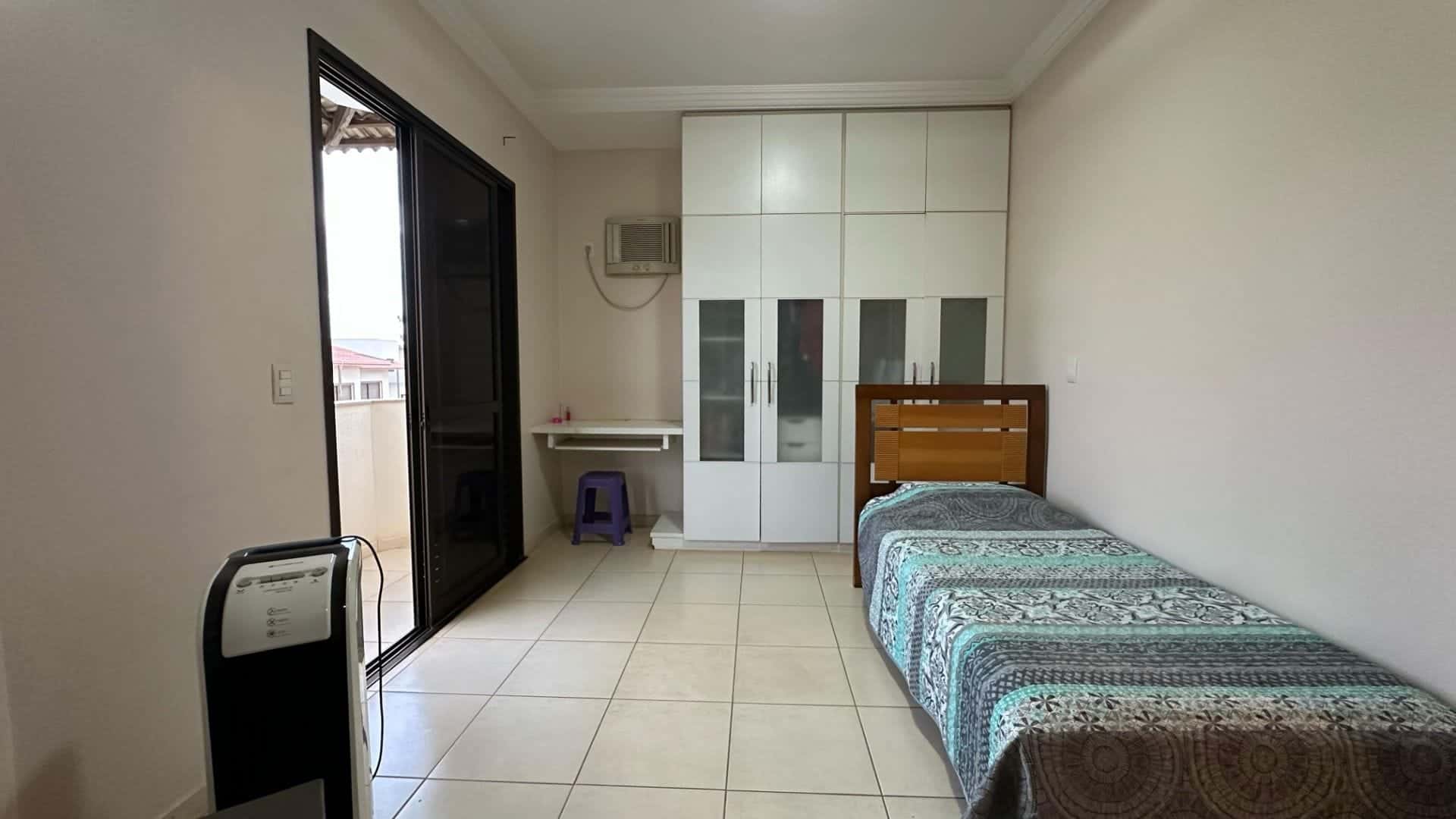 Sobrado com 4 dormitórios à venda, 363 m² por R$ 2.300.000,00 - Jardins Viena - Aparecida de Goiânia/GO