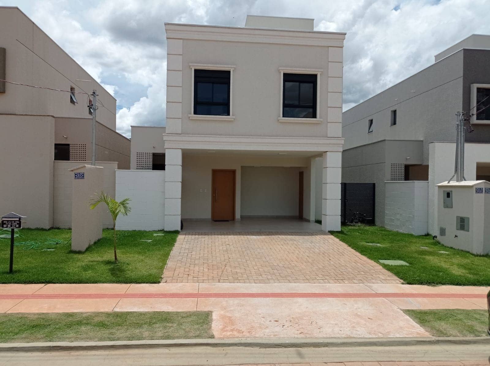 Sobrado à venda, Residencial Jardins Lyon, Aparecida de Goiânia, GO