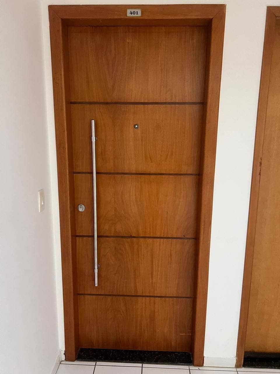 Apartamento à venda no Setor Bueno com 82m², 2 vagas paralelas, Goiânia