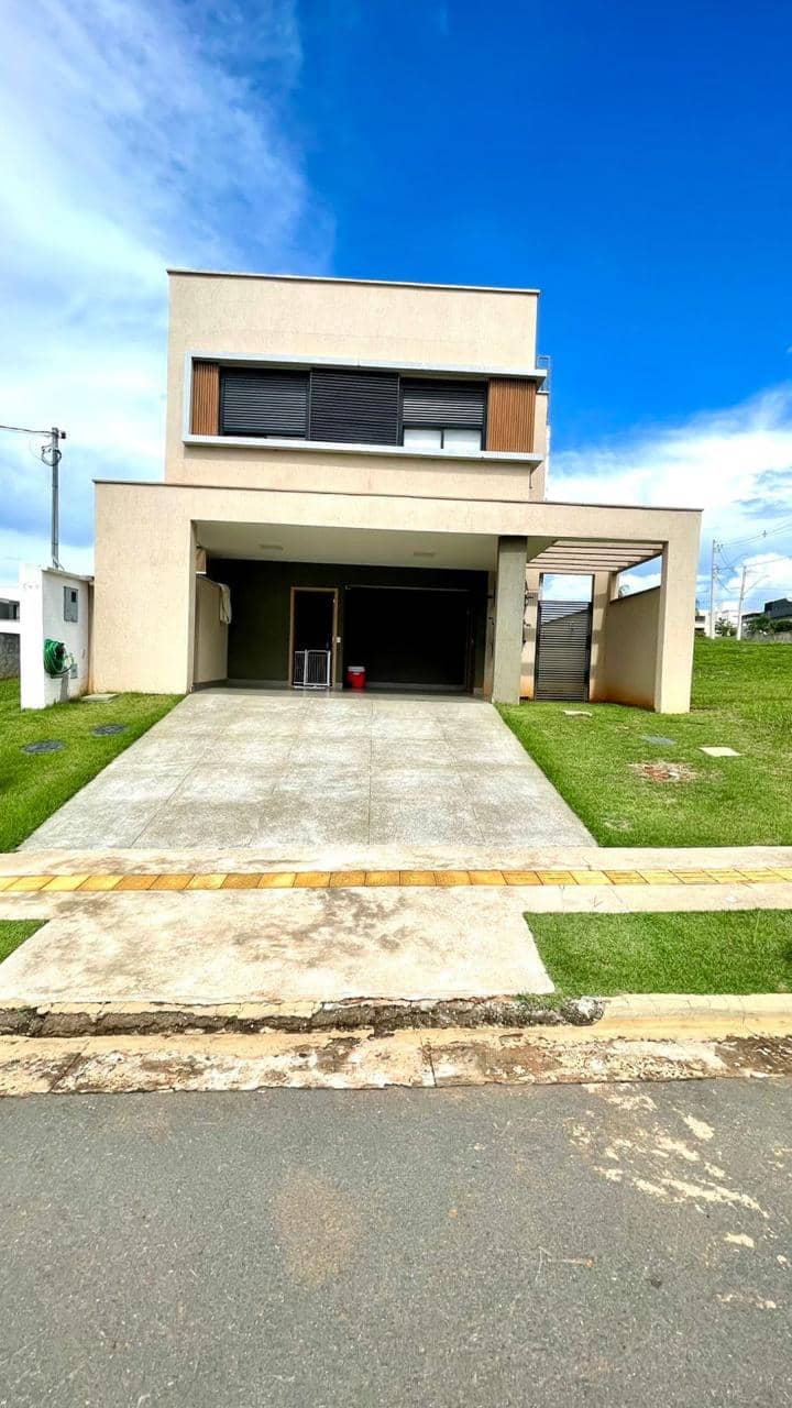 Sobrado a venda com 3 suítes, 191m² no Jardins Capri - Senador Canedo