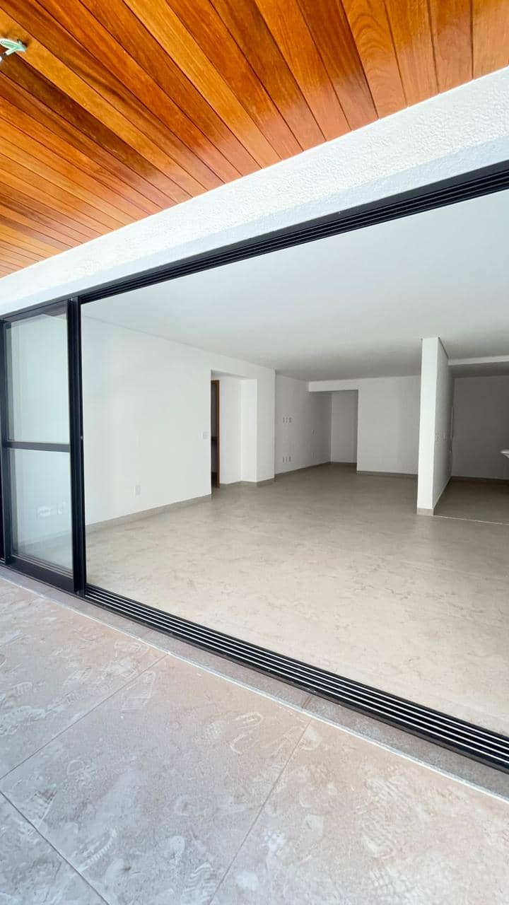 Imóvel para venda possui 121 metros quadrados com 3 quartos em Setor Oeste - Goiânia - GO