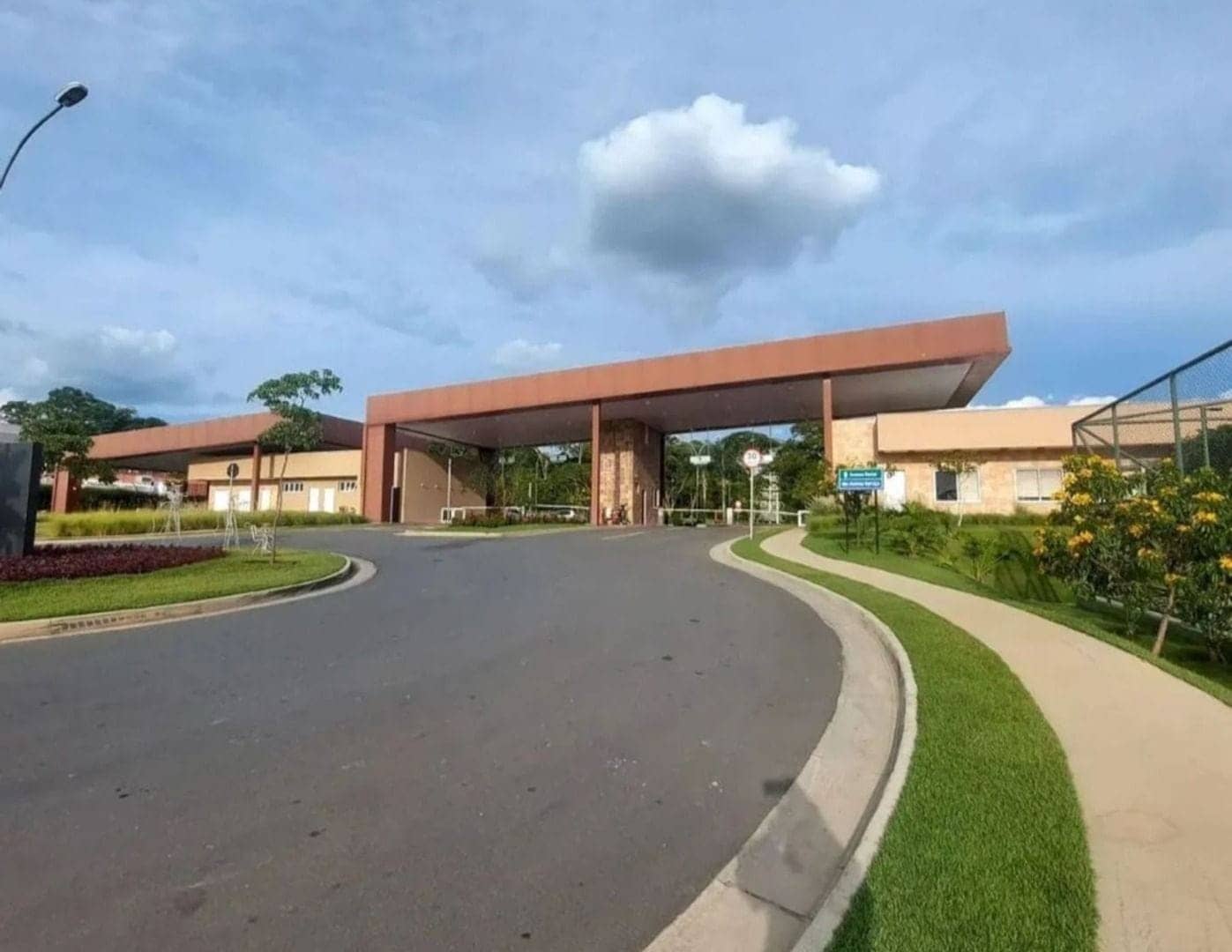 Terreno à venda, 360 m² por R$ 379.900 - Jardins Bolonha - Senador Canedo/GO