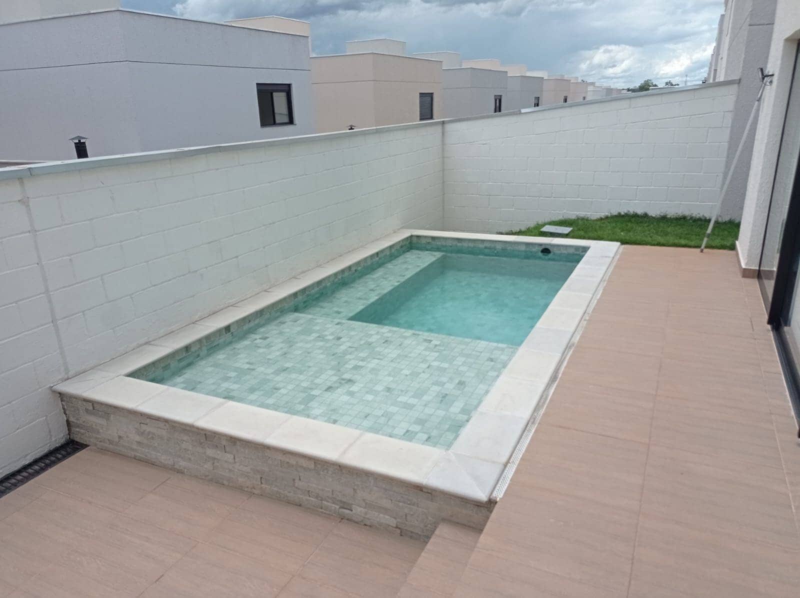 Sobrado à venda, Residencial Jardins Lyon, Aparecida de Goiânia, GO