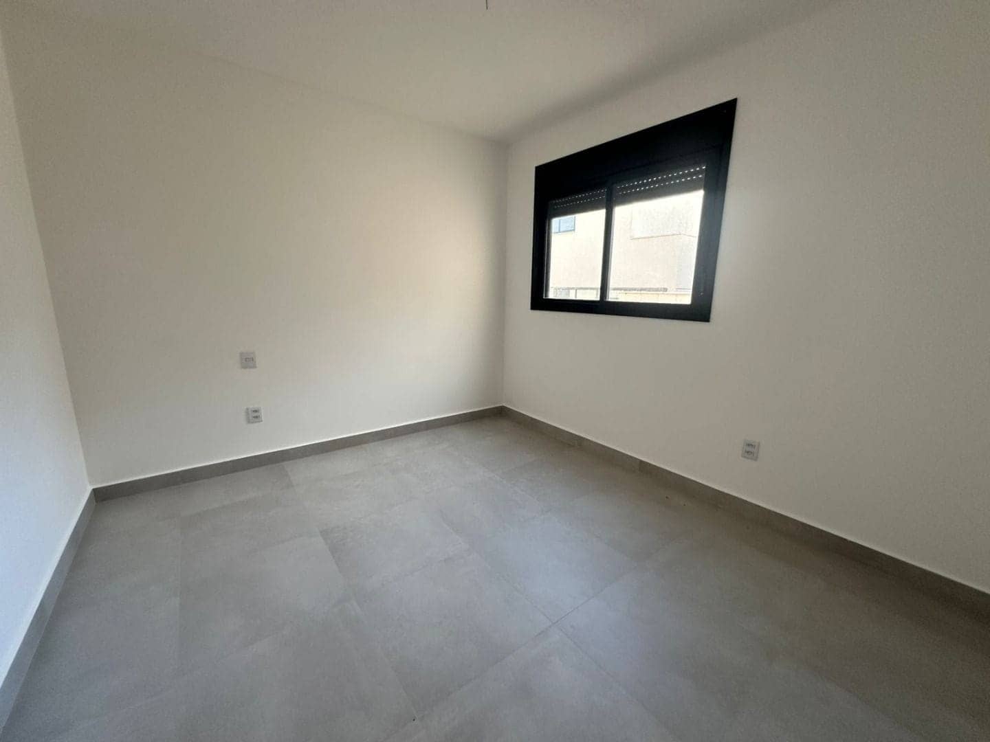 Sobrado com 4 dormitórios à venda, 181 m² por R$ 1.122.000,00 - Conjunto Residencial Storil - Aparecida de Goiânia/GO