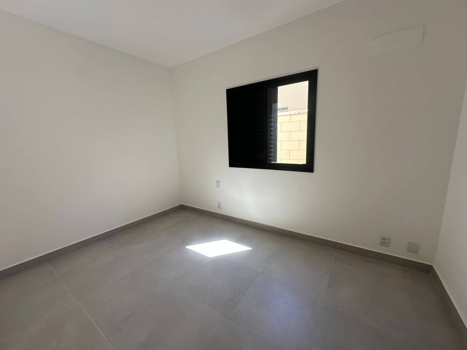 casa para venda com 278 m² quadrados com 3 quartos - Jardins Lyon - Aparecida de Goiânia - Go