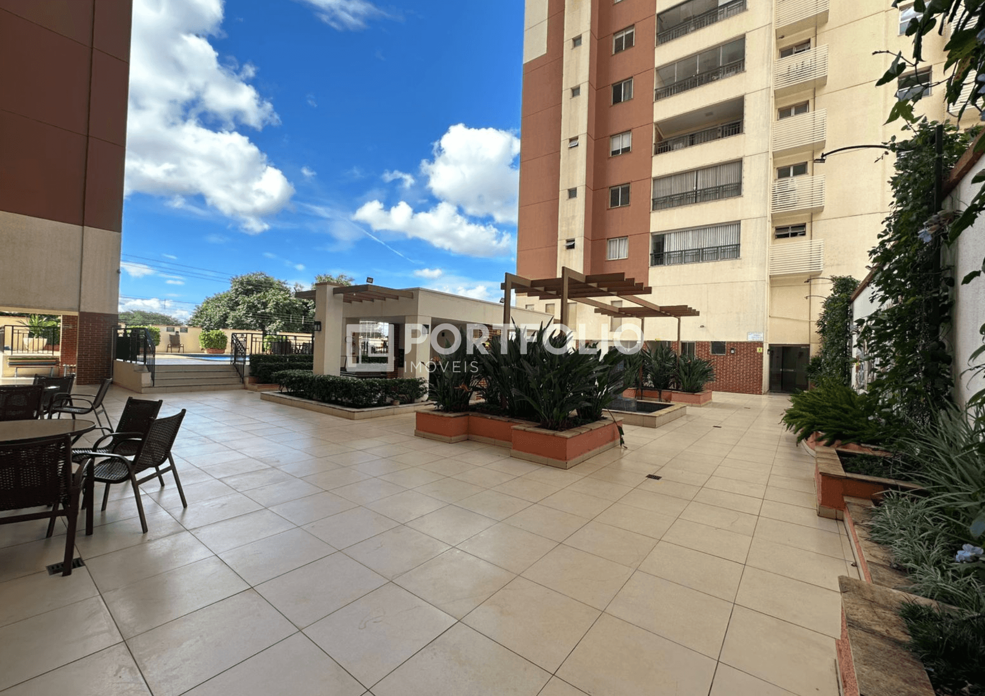 Apartamento à venda com 2 quartos/ 1 suíte no Plaza de Espana, Parque Amazônia, Goiânia, GO