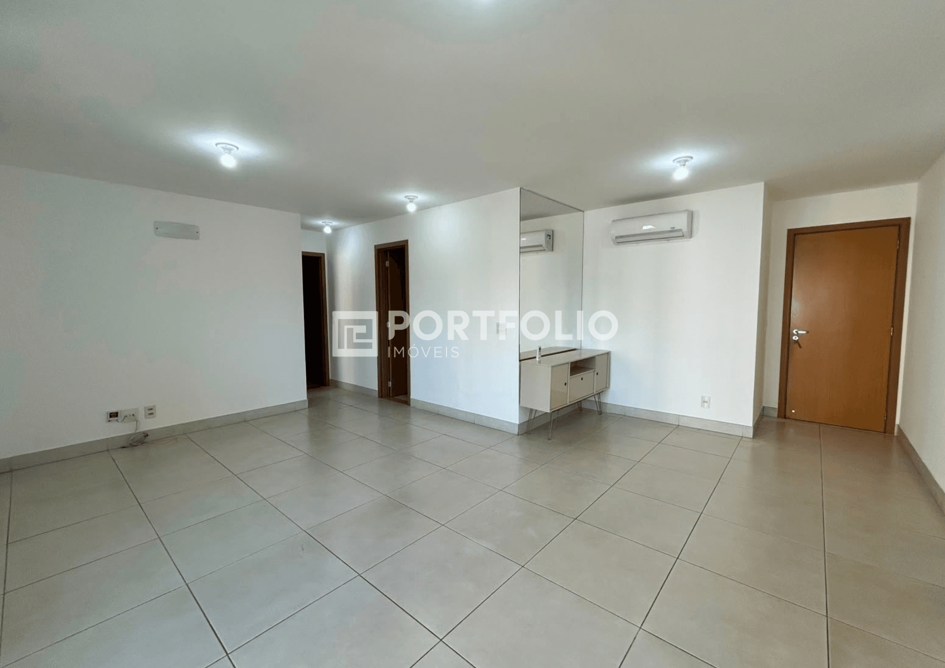 Apartamento para locação com 2 quartos no FlamPark Residencial Club, Jardim Goiás, Goiânia.