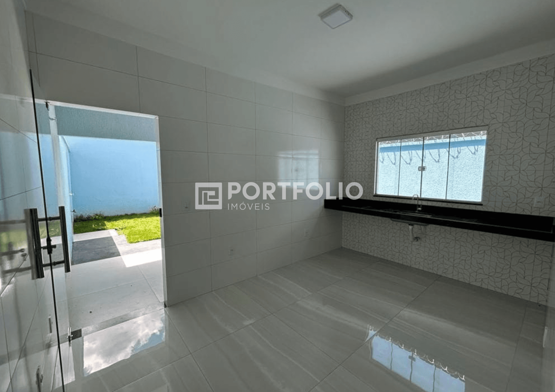 Casa à venda com 3 quartos sendo 1 suíte no Residencial Itaipu, Goiânia