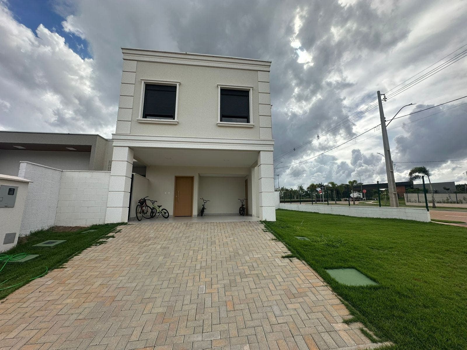 Sobrado à venda, Residencial Jardins Lyon, Aparecida de Goiânia, GO