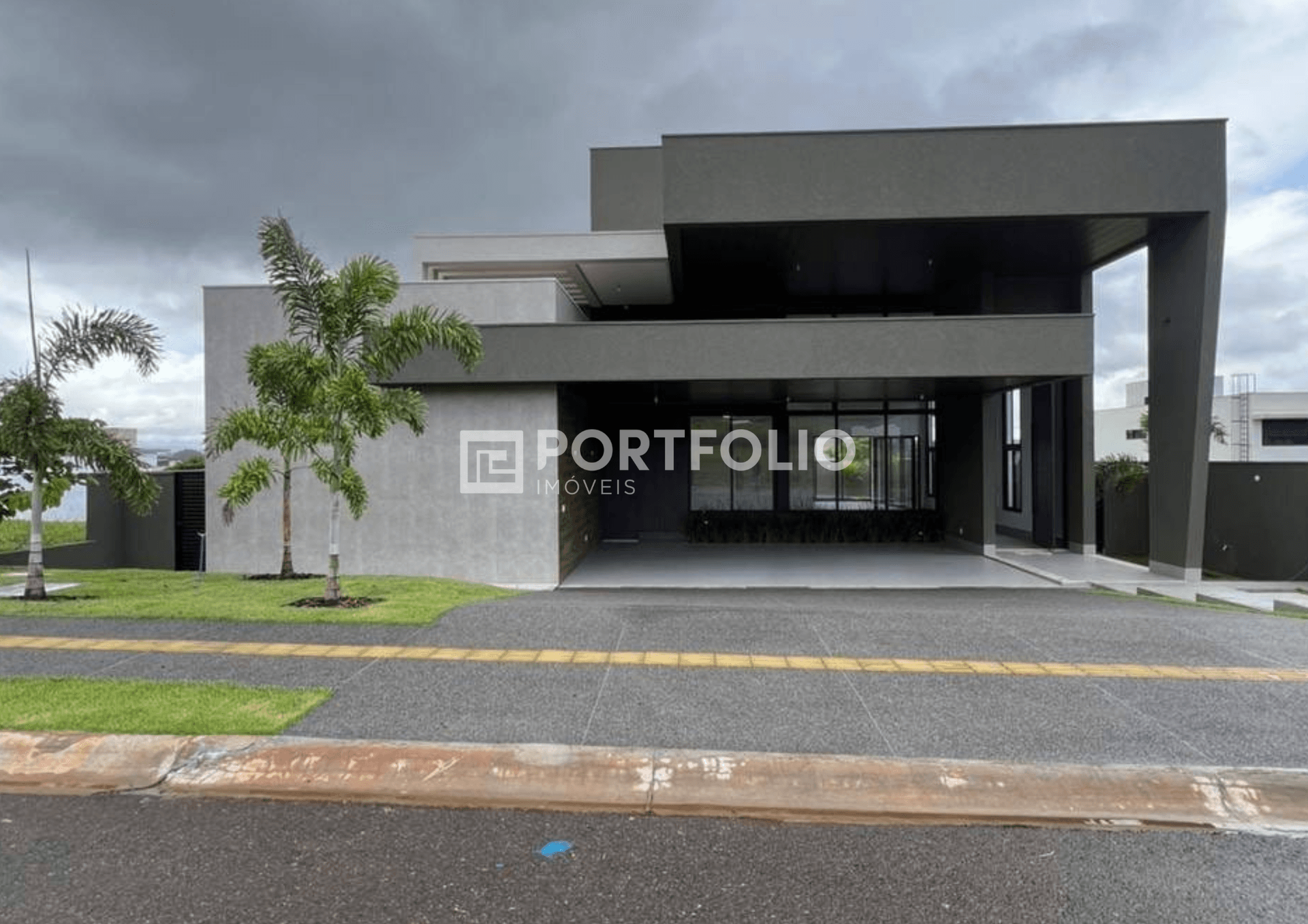 Casa à venda com 4 quartos/ 4 suítes no Platau D'or Pivilege, Goiânia, GO