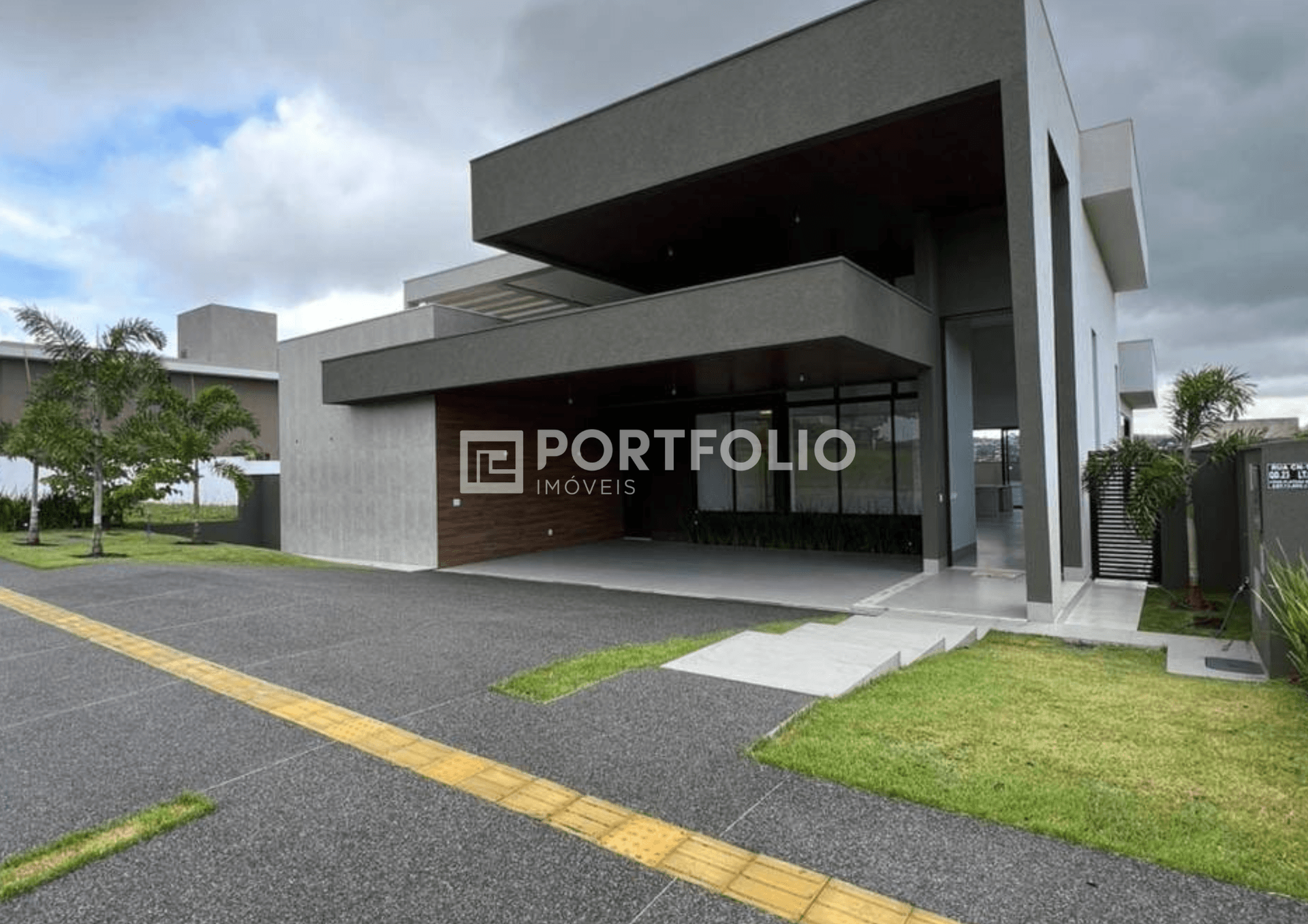 Casa à venda com 4 quartos/ 4 suítes no Platau D'or Pivilege, Goiânia, GO