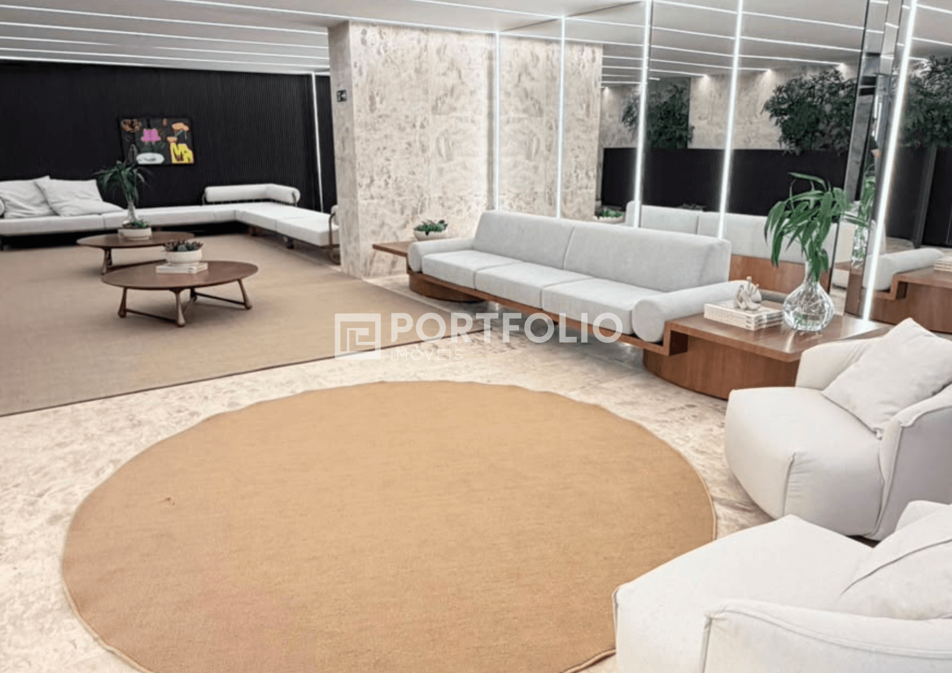 Apartamento à venda 85m² GYRO 02 Setor Serrinha, Goiânia.