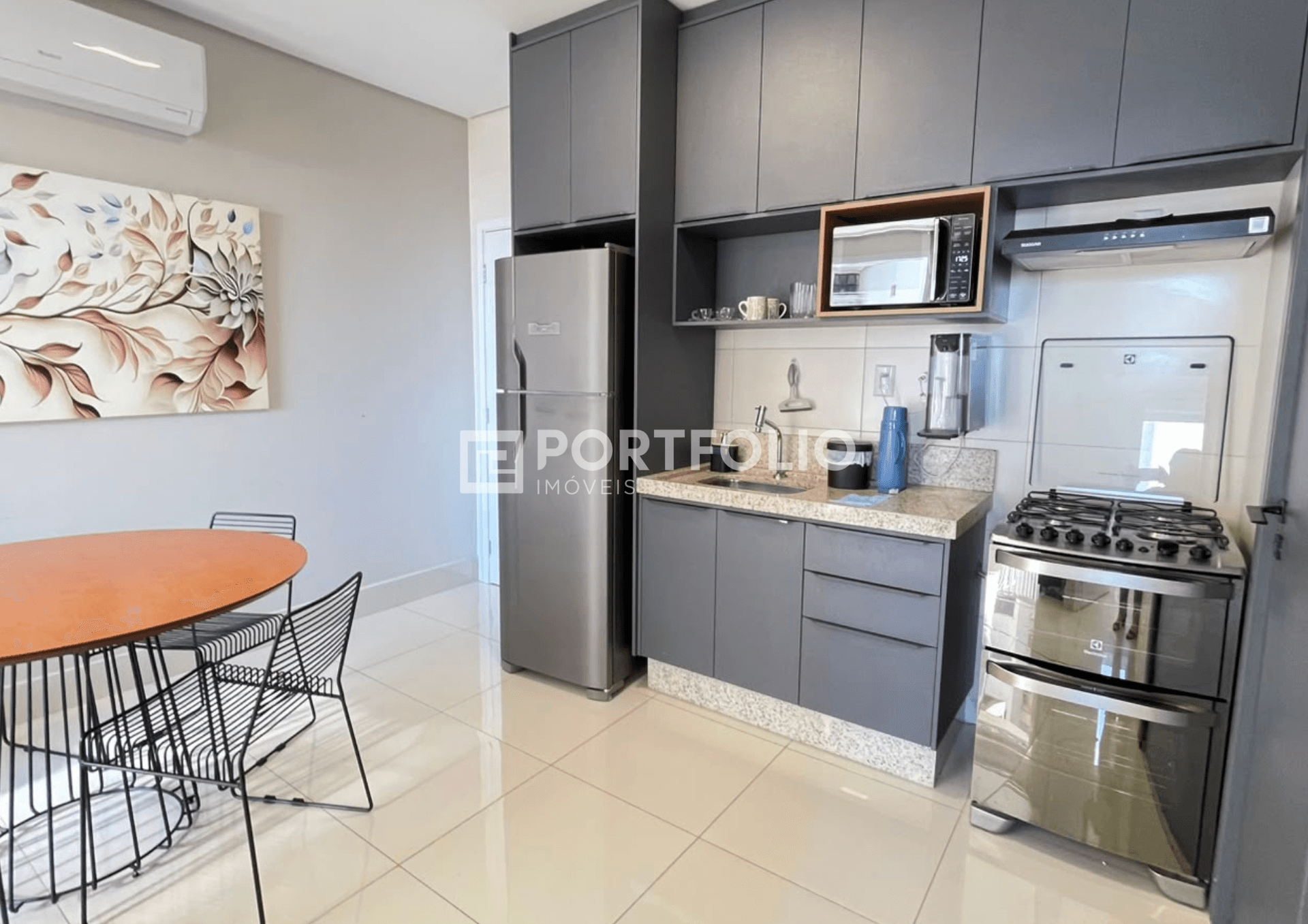 Apartamento mobiliado à venda com 2 quartos no Lux Flamboyant, Alto da Glória, Goiânia, GO