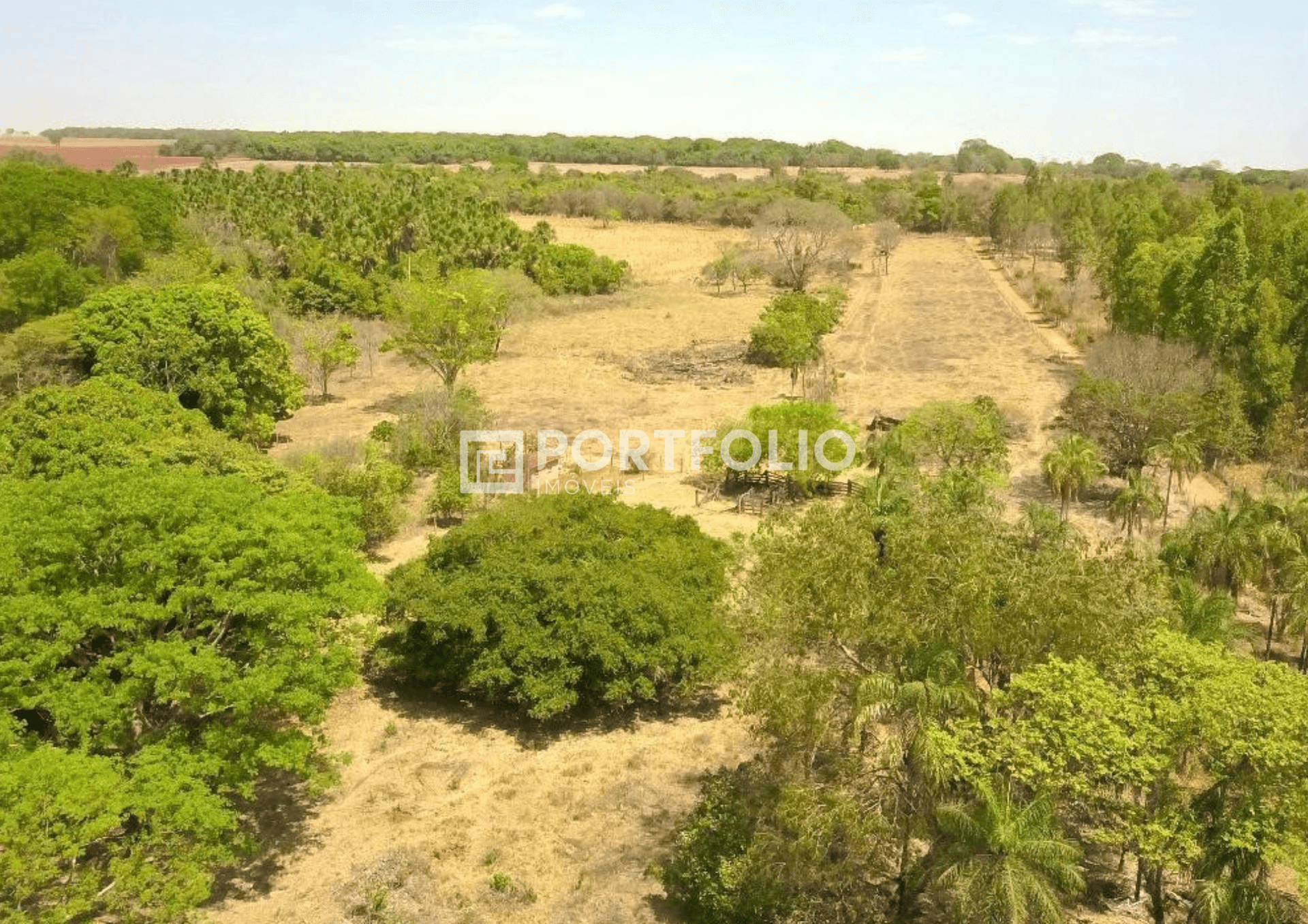 Chácara à venda com 27.000m² em Bela Vista de Goiás, GO