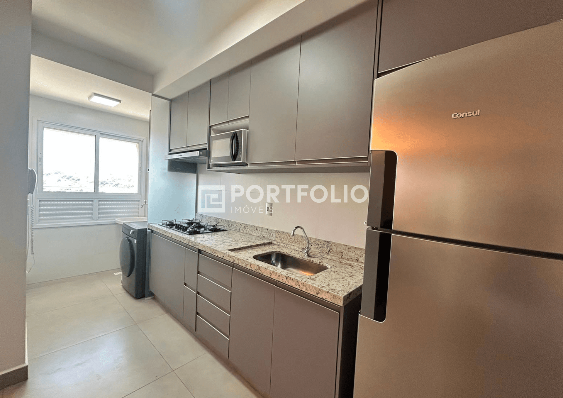 Apartamento mobiliado para locação com 3 quartos/ 1 suíte no Katedral Sky, Centro, Goiânia