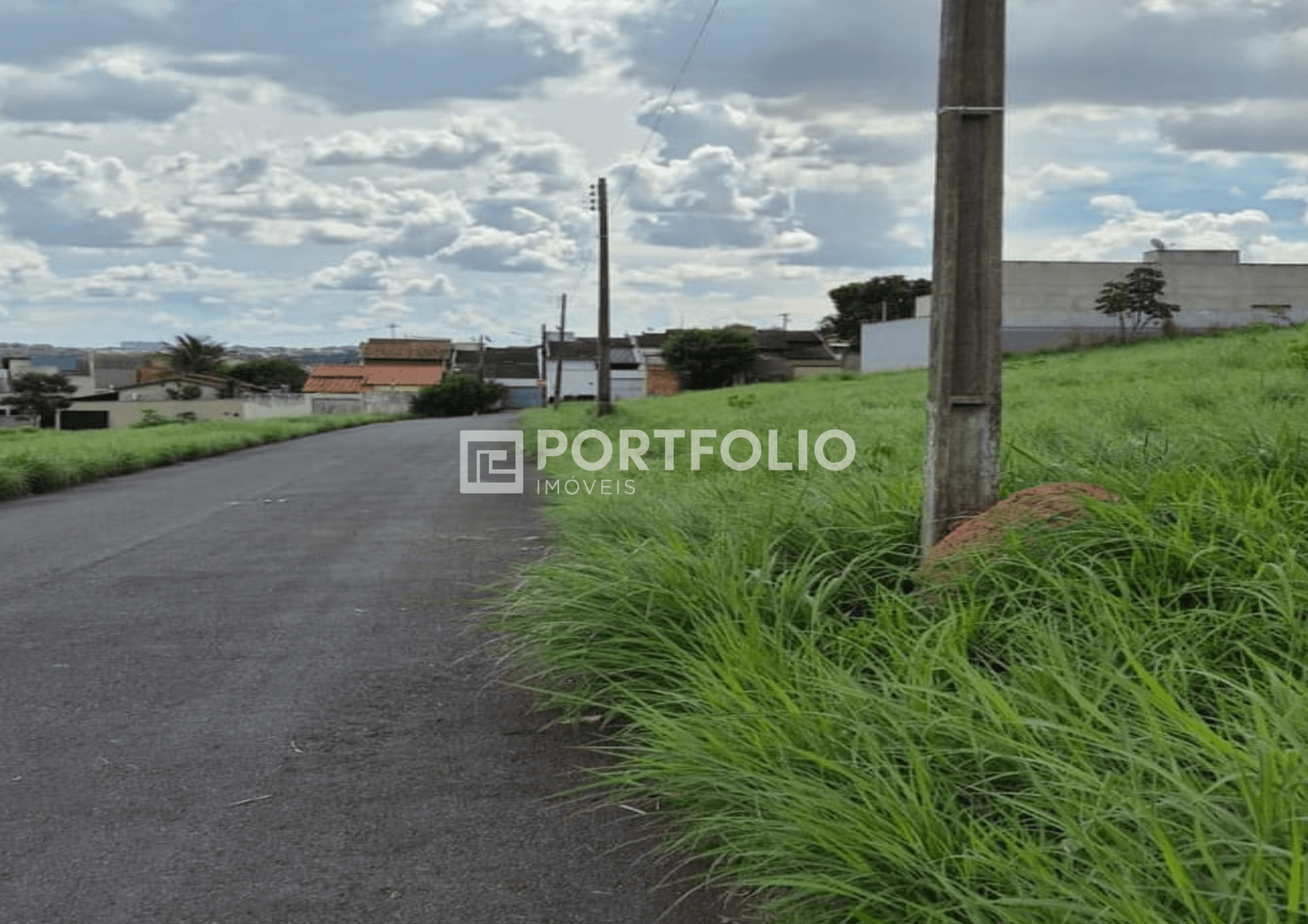 Lote/Terreno à venda no Residencial Marília em Senador Canedo com 360m²
