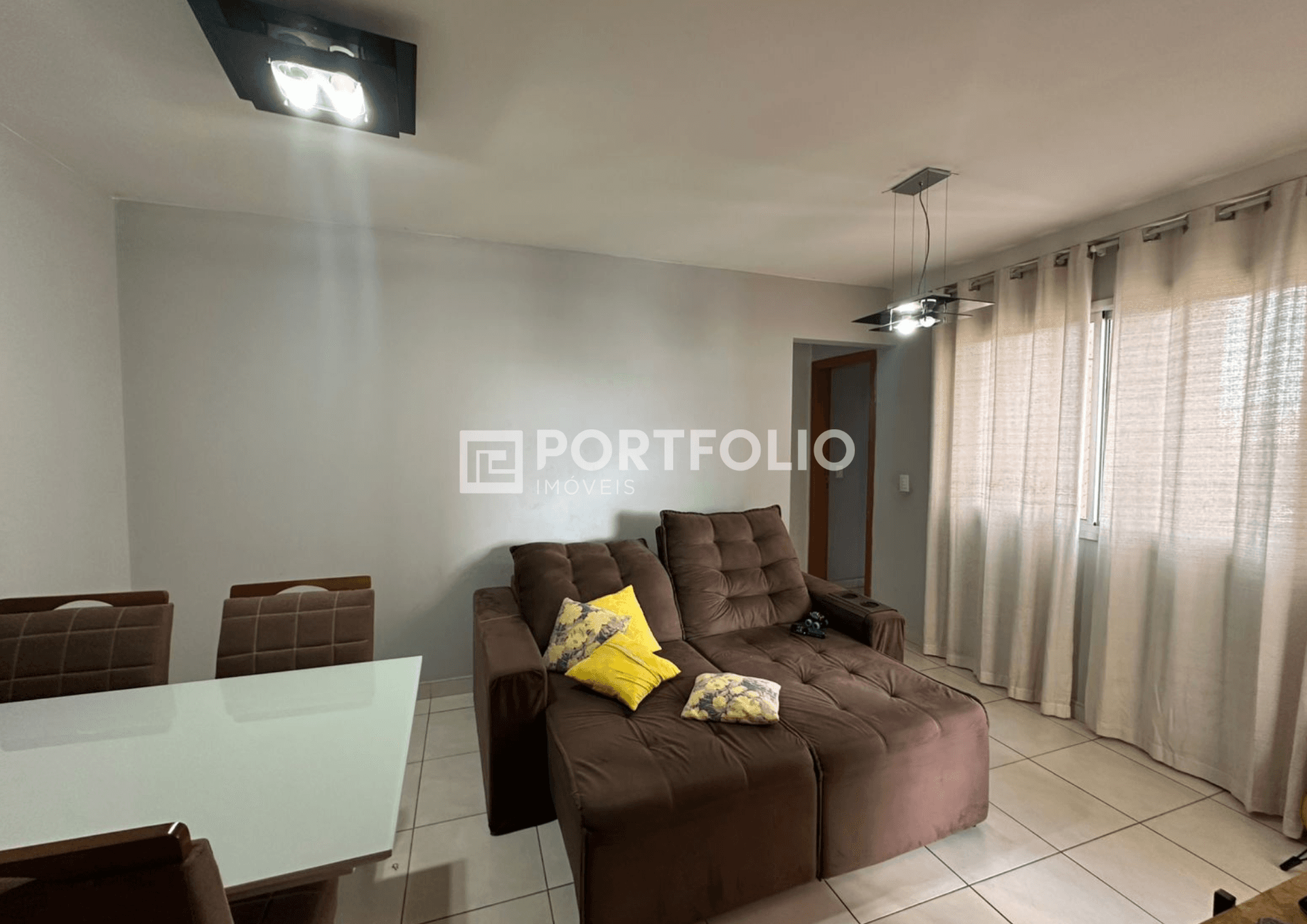 Apartamento à venda com 2 quartos/ 1 suíte no Plaza de Espana, Parque Amazônia, Goiânia, GO
