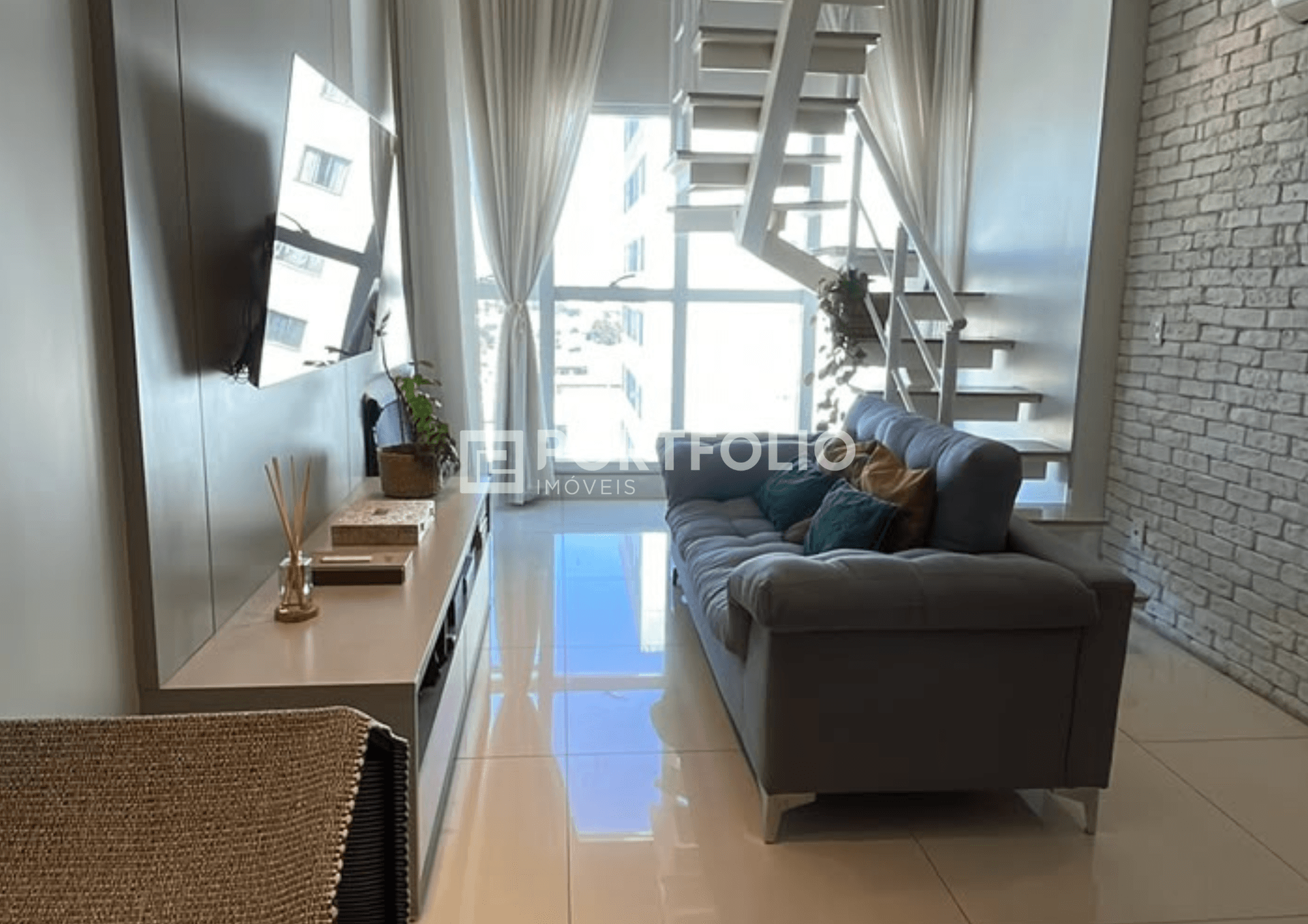 Apartamento Duplex à venda com 2 quartos/ 1 suíte no Setor Oeste, Goiânia, GO