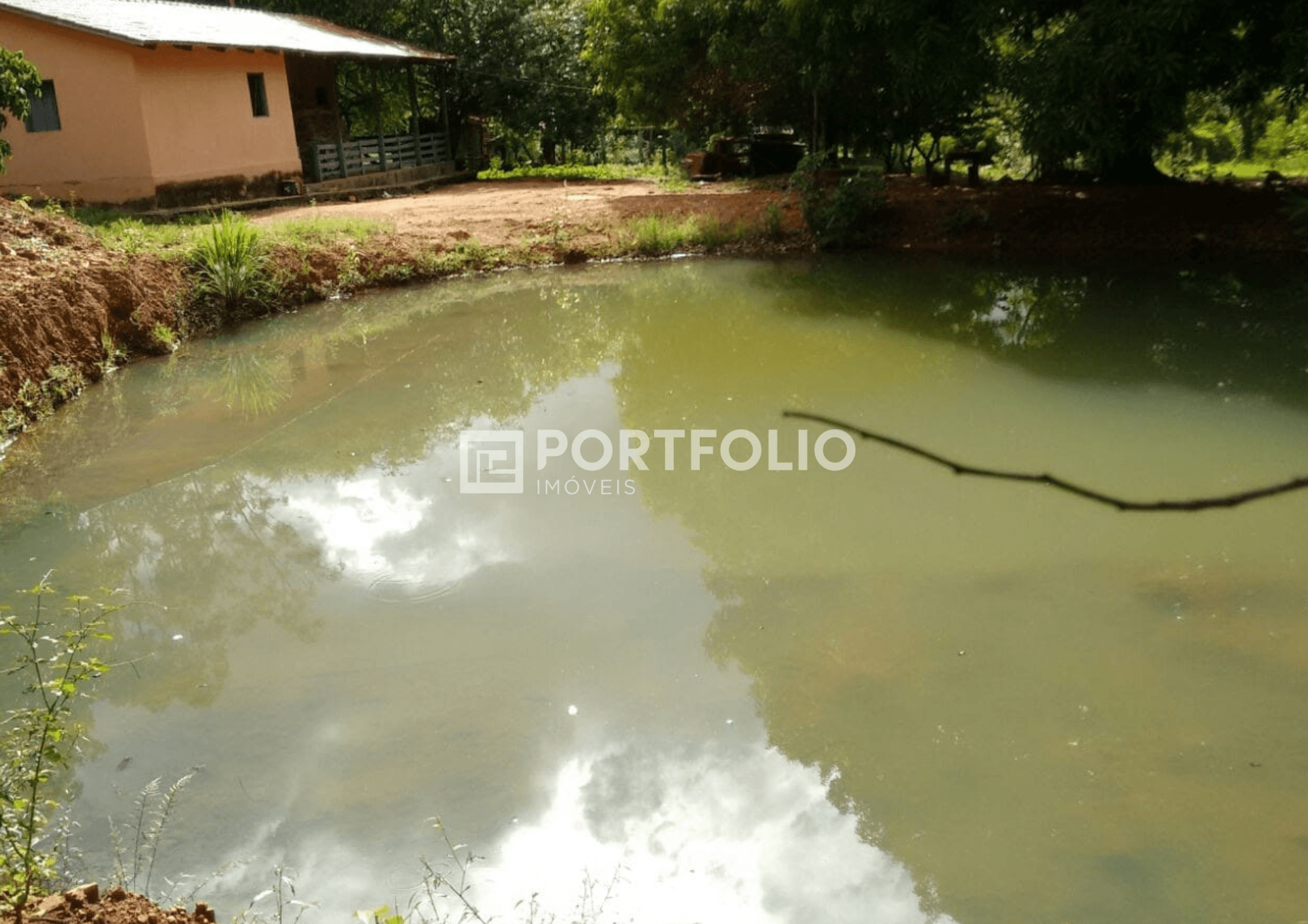Fazenda à venda com 55 alqueires em Trombas, Goiás, GO