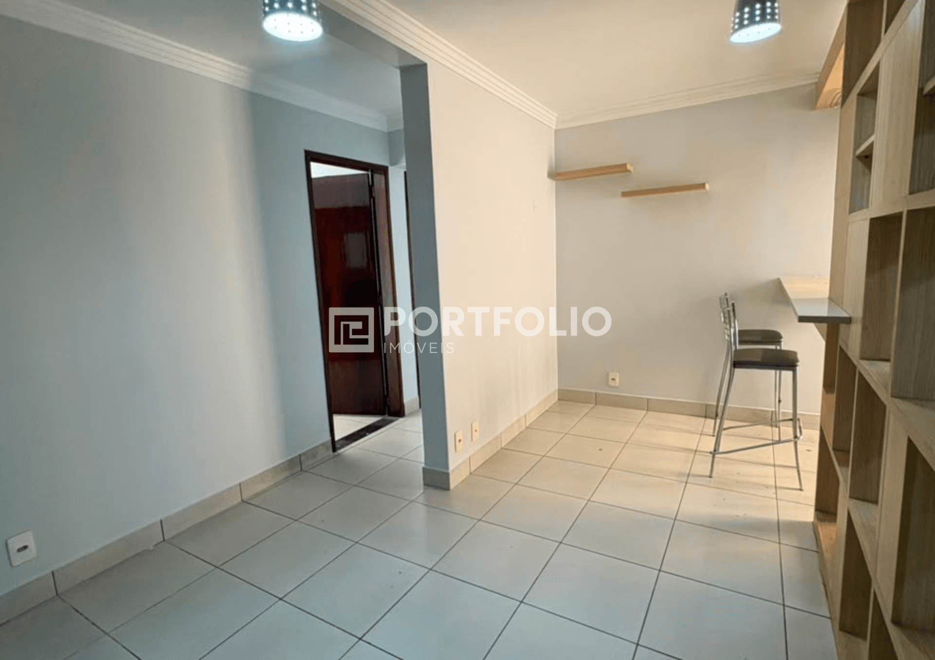 Apartamento à venda com 3 quartos/ 1 suíte no Setor Sul, Goiânia, GO