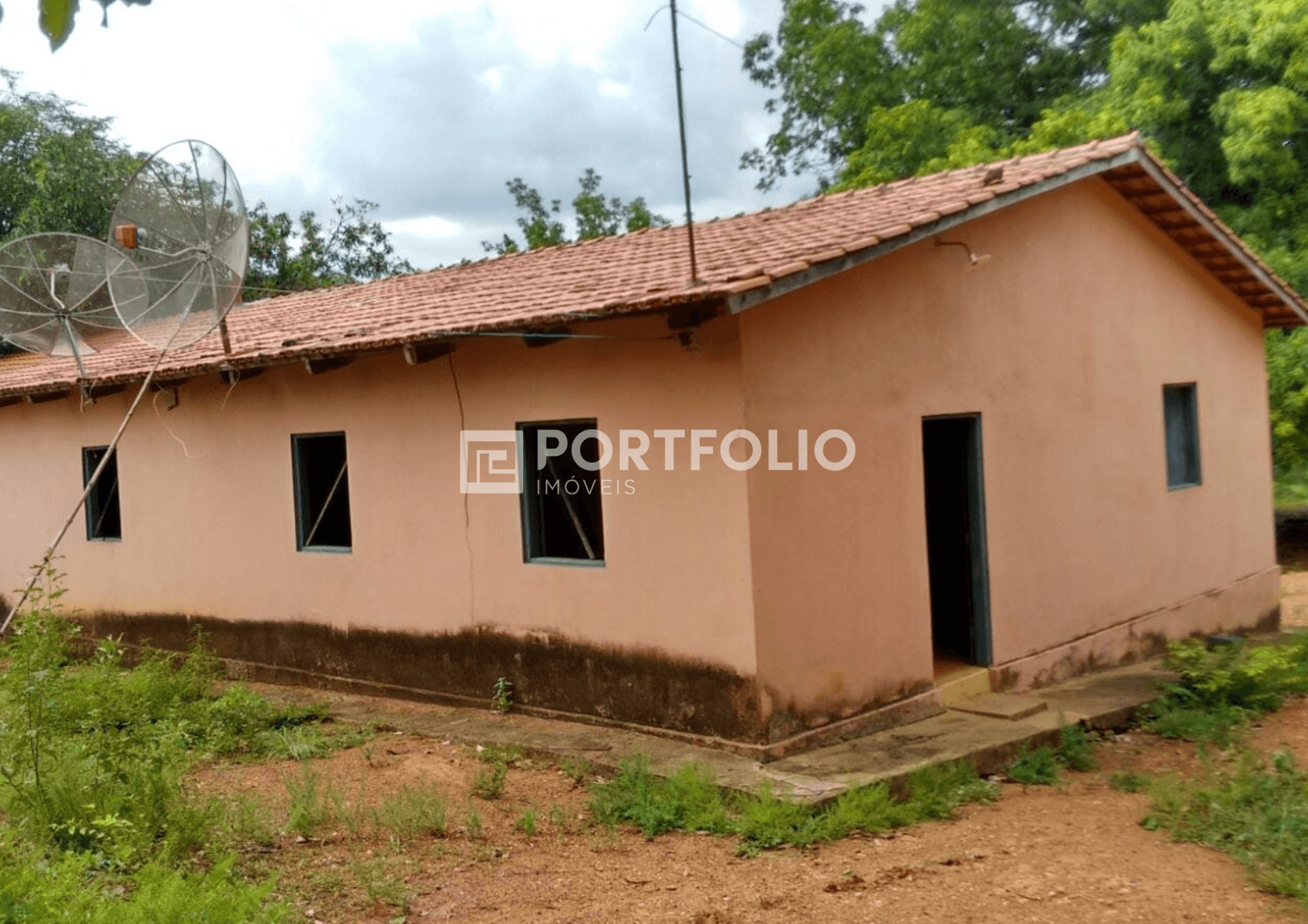 Fazenda à venda com 55 alqueires em Trombas, Goiás, GO