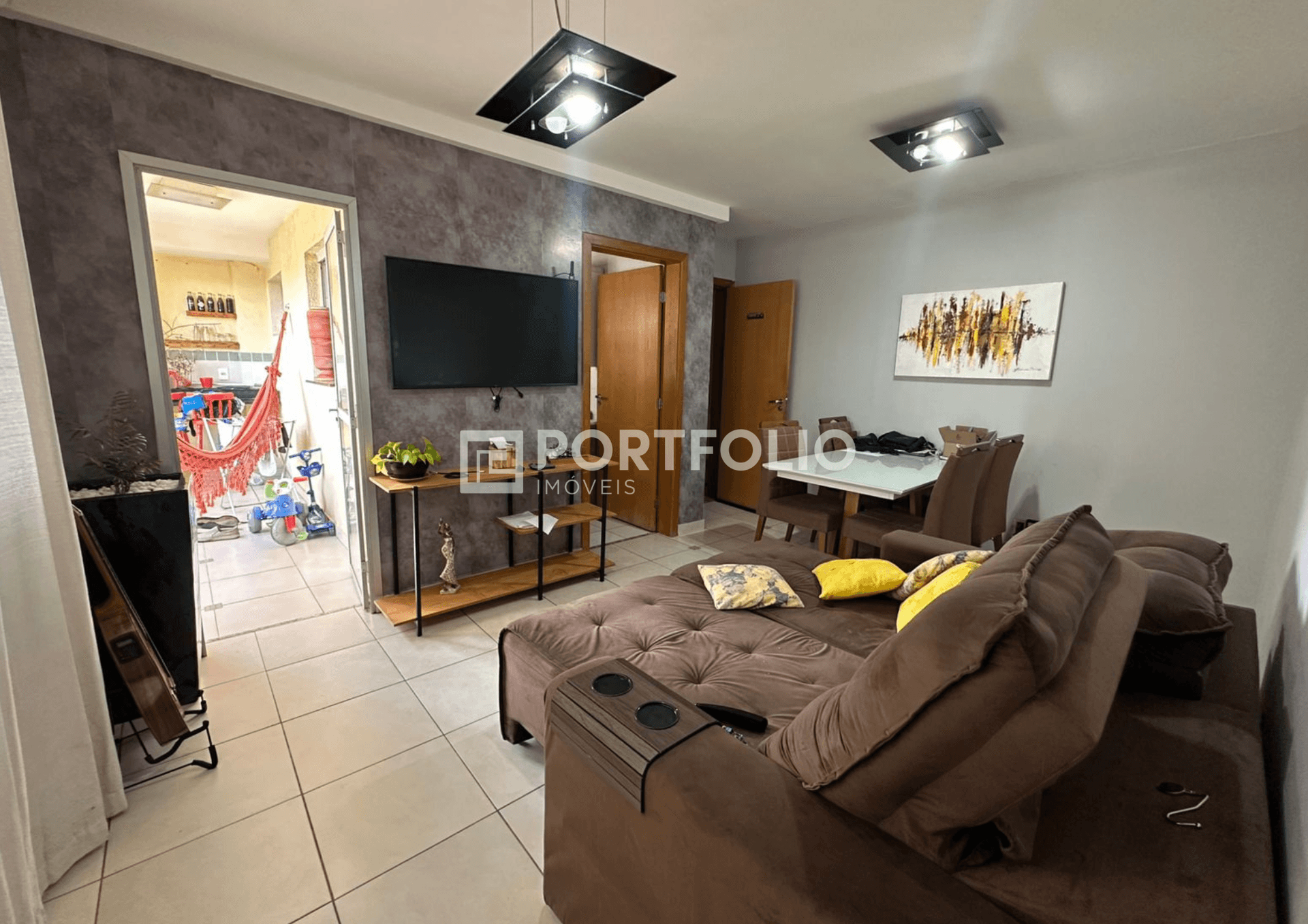 Apartamento à venda com 2 quartos/ 1 suíte no Plaza de Espana, Parque Amazônia, Goiânia, GO