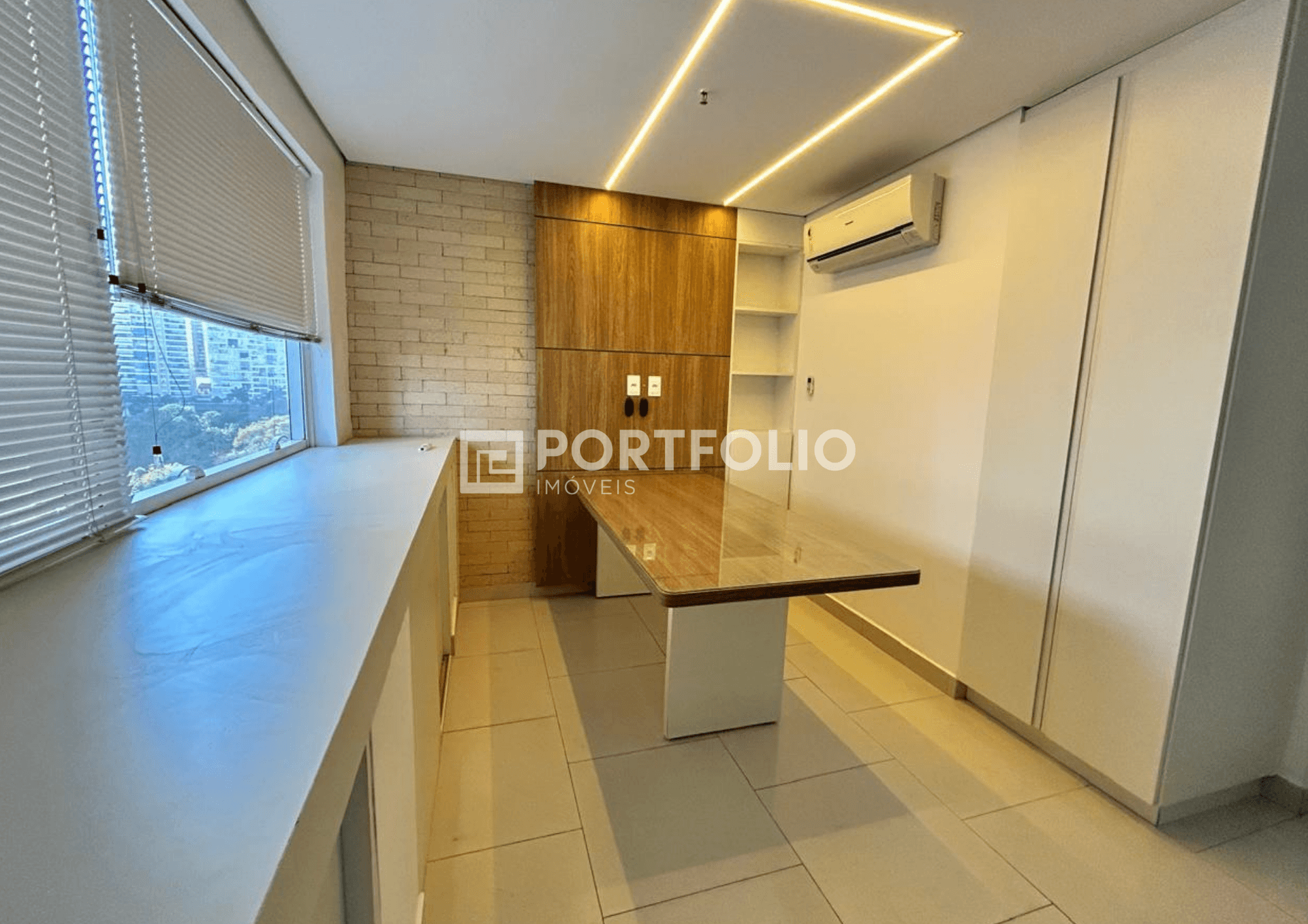 Sala comercial mobiliada à venda no Brookfield Towers, Jardim Goiás, Goiânia