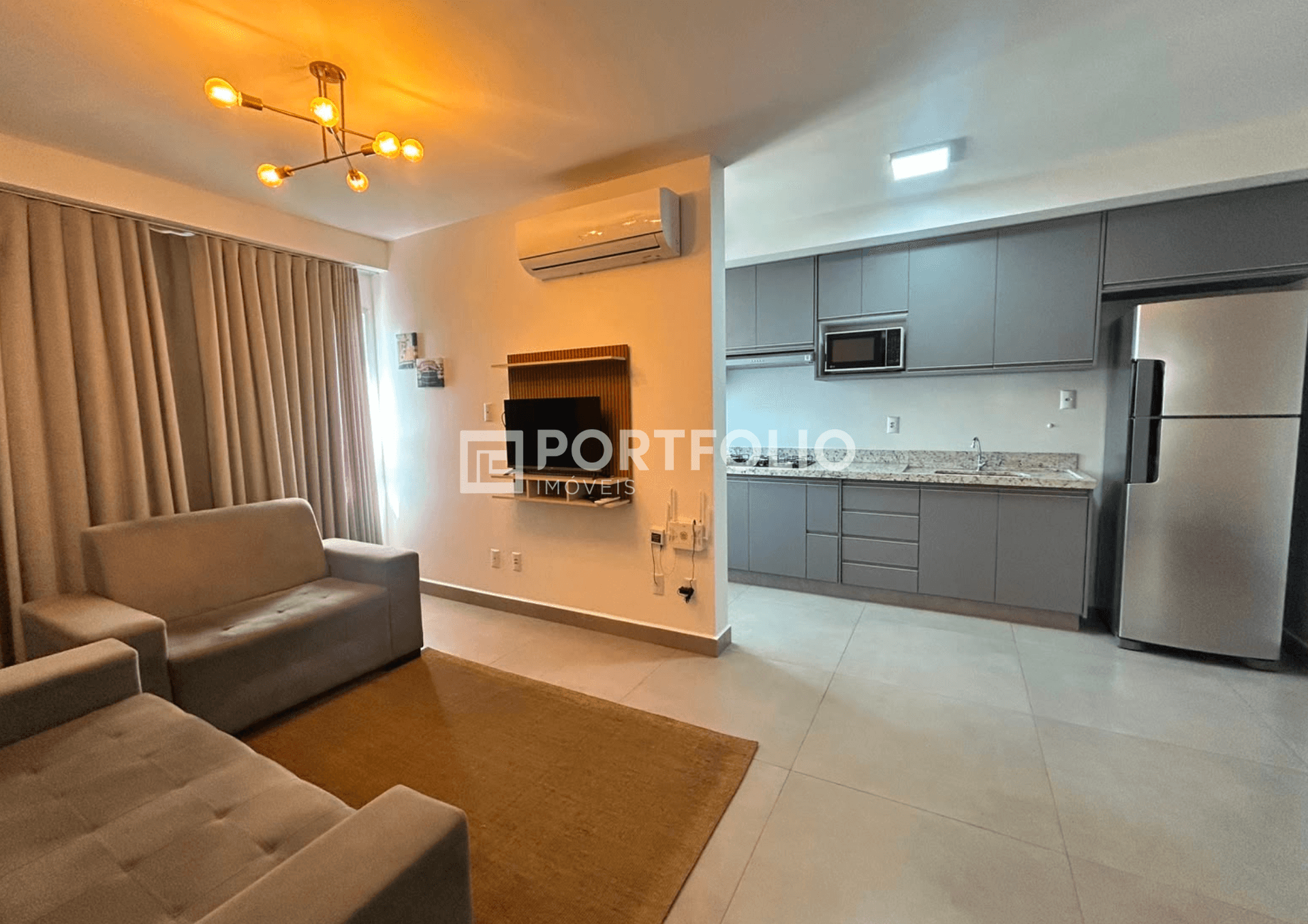 Apartamento mobiliado para locação com 3 quartos/ 1 suíte no Katedral Sky, Centro, Goiânia