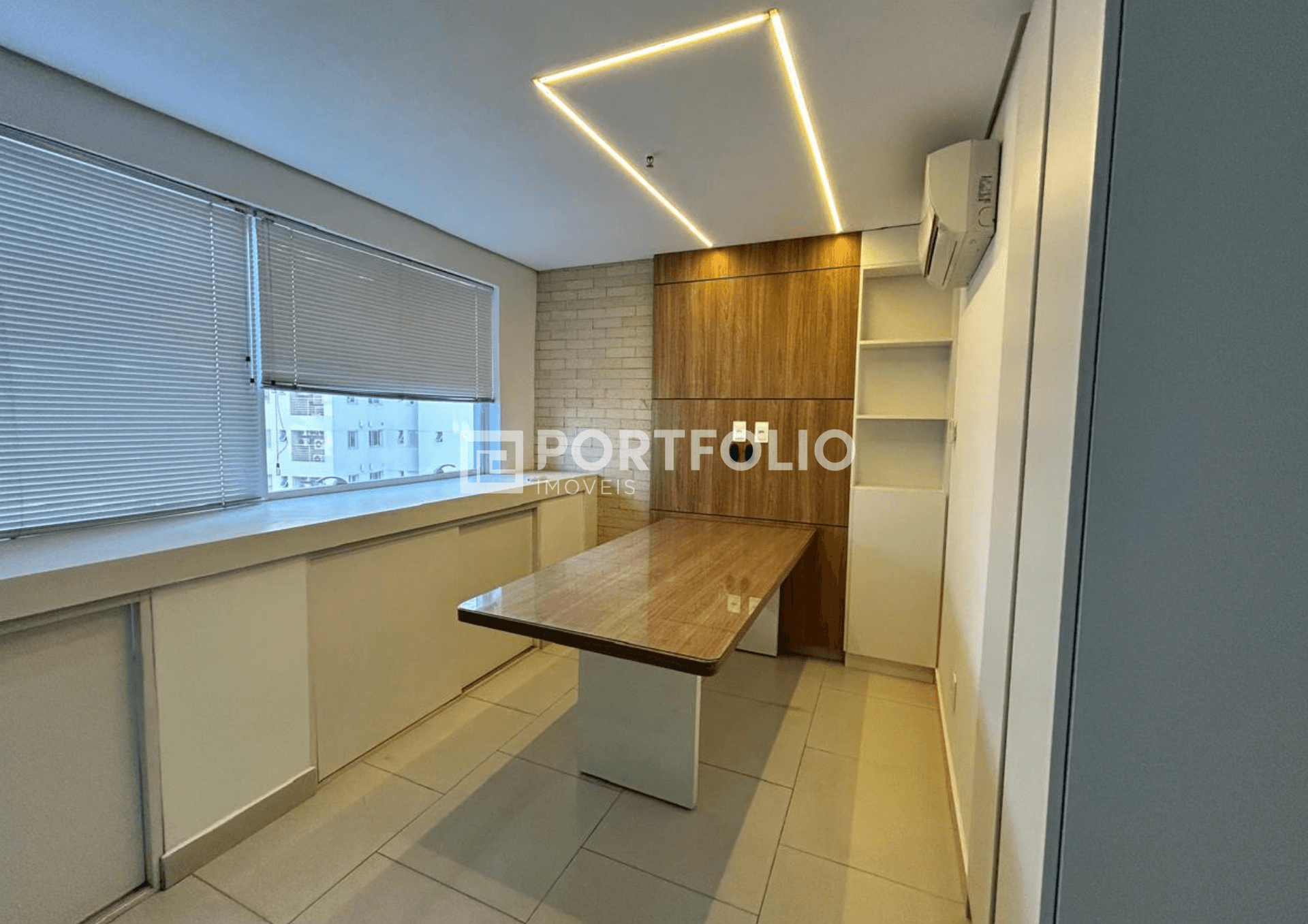 Sala comercial mobiliada à venda no Brookfield Towers, Jardim Goiás, Goiânia