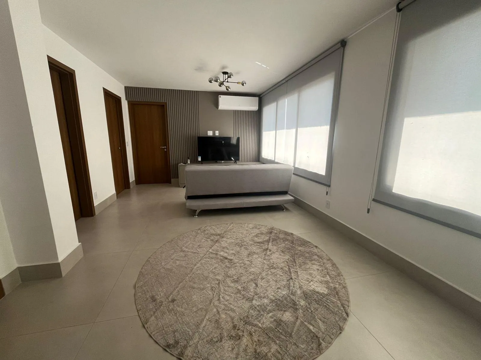 Apartamento mobiliado para locação, Setor Bueno, Goiânia, GO