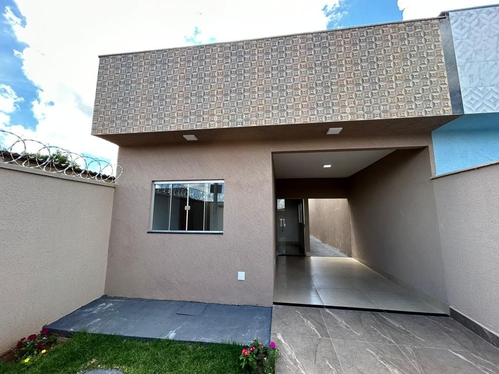 Casa com 3 dormitórios à venda, 102 m² por R$ 359.000,00 - Residencial Itaipu - Goiânia/GO