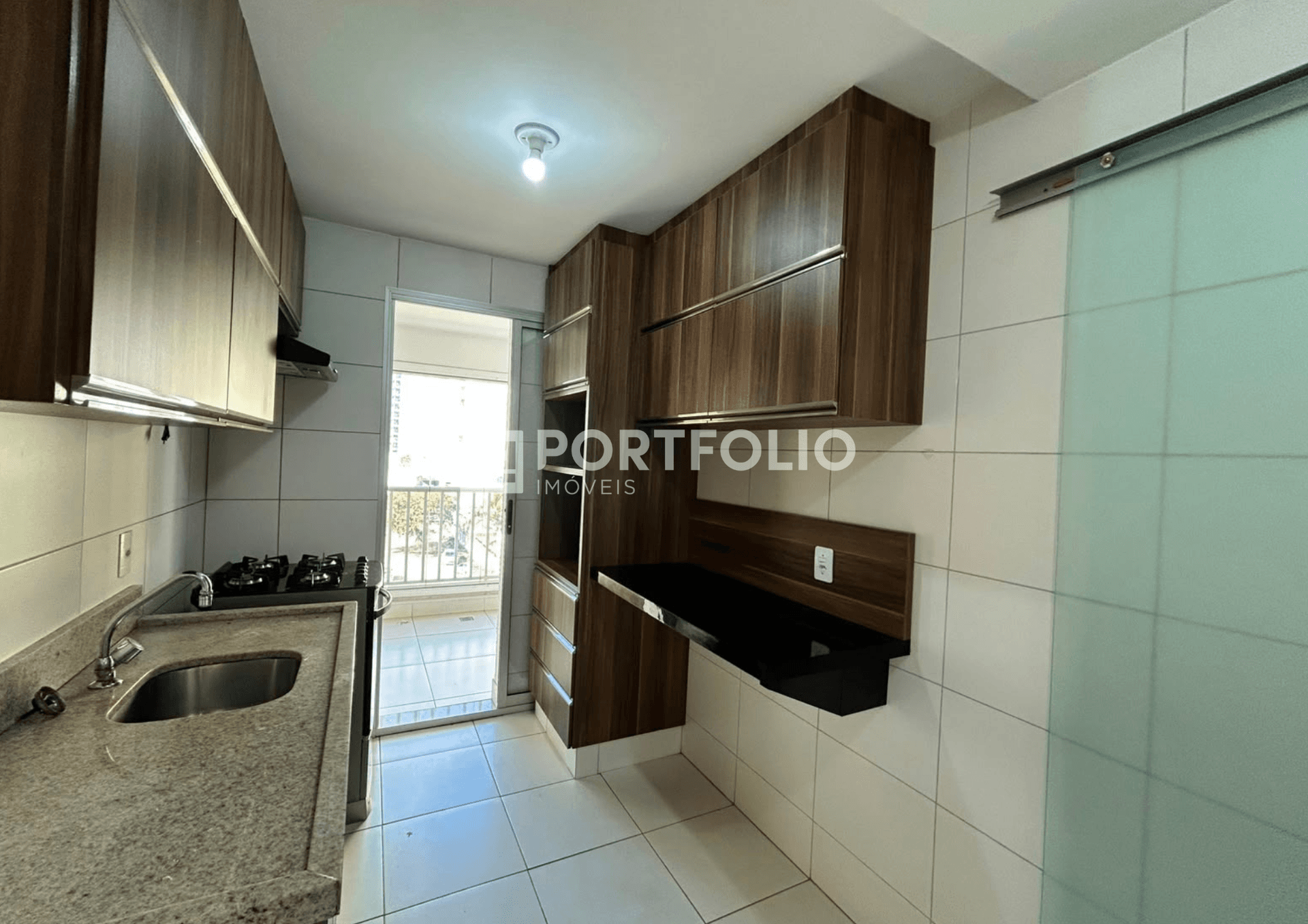 Apartamento para locação com 2 quartos no FlamPark Residencial Club, Jardim Goiás, Goiânia.