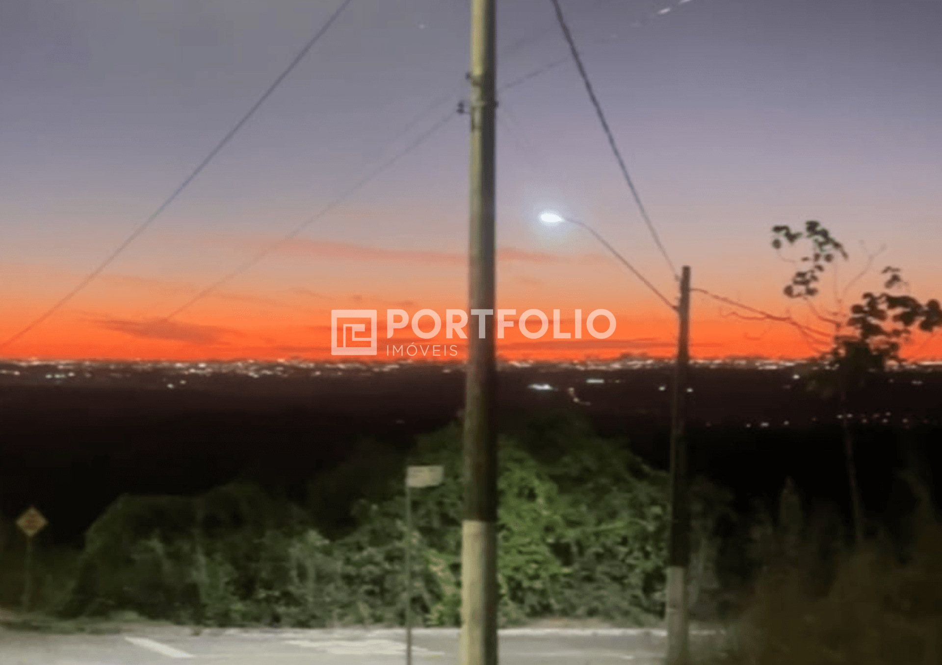 Lote à venda de esquina no Mansões Morumbi, Senador Canedo, GO