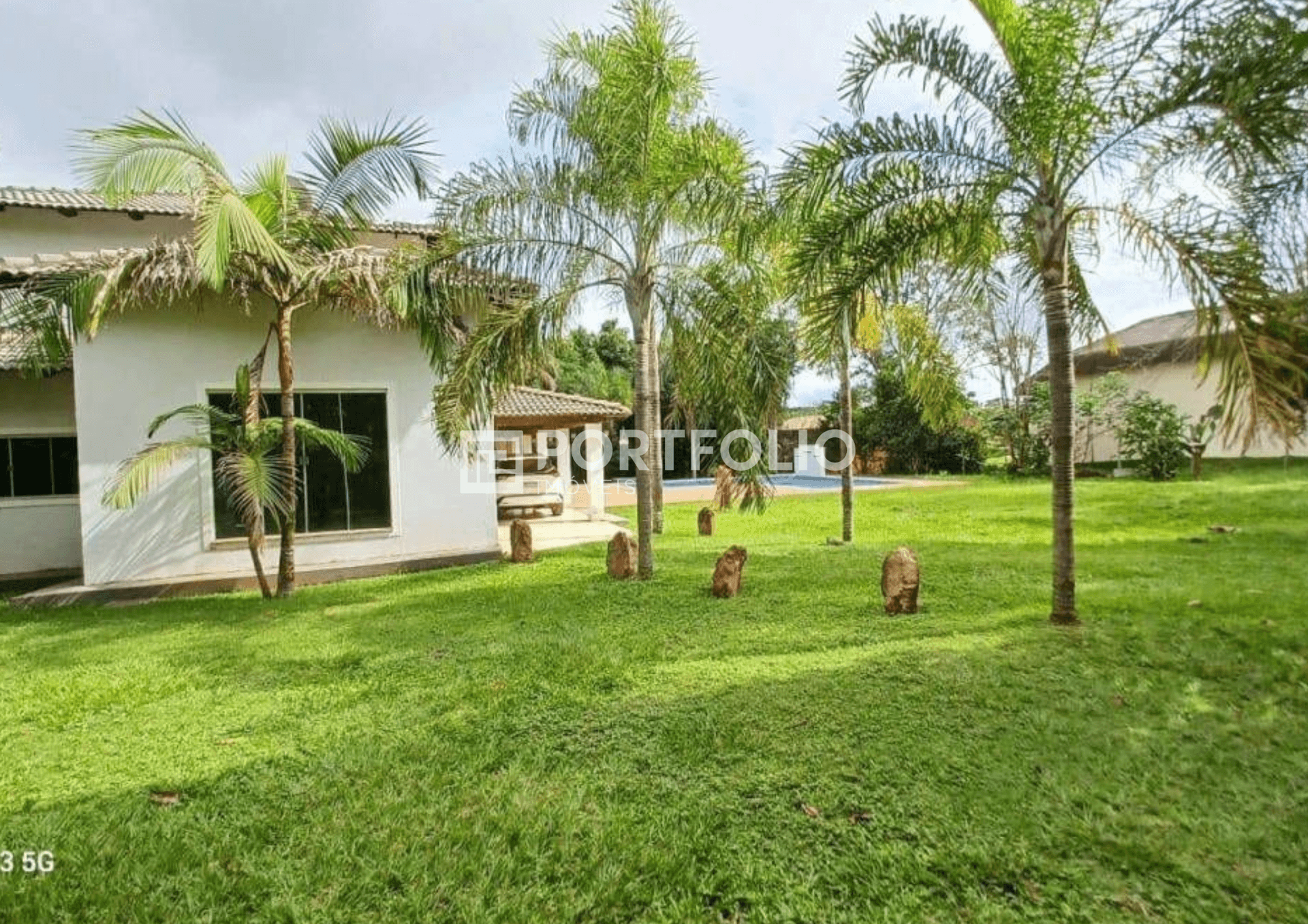 Sobrado à venda com 5 quartos, Águas da Serra, Hidrolândia, GO