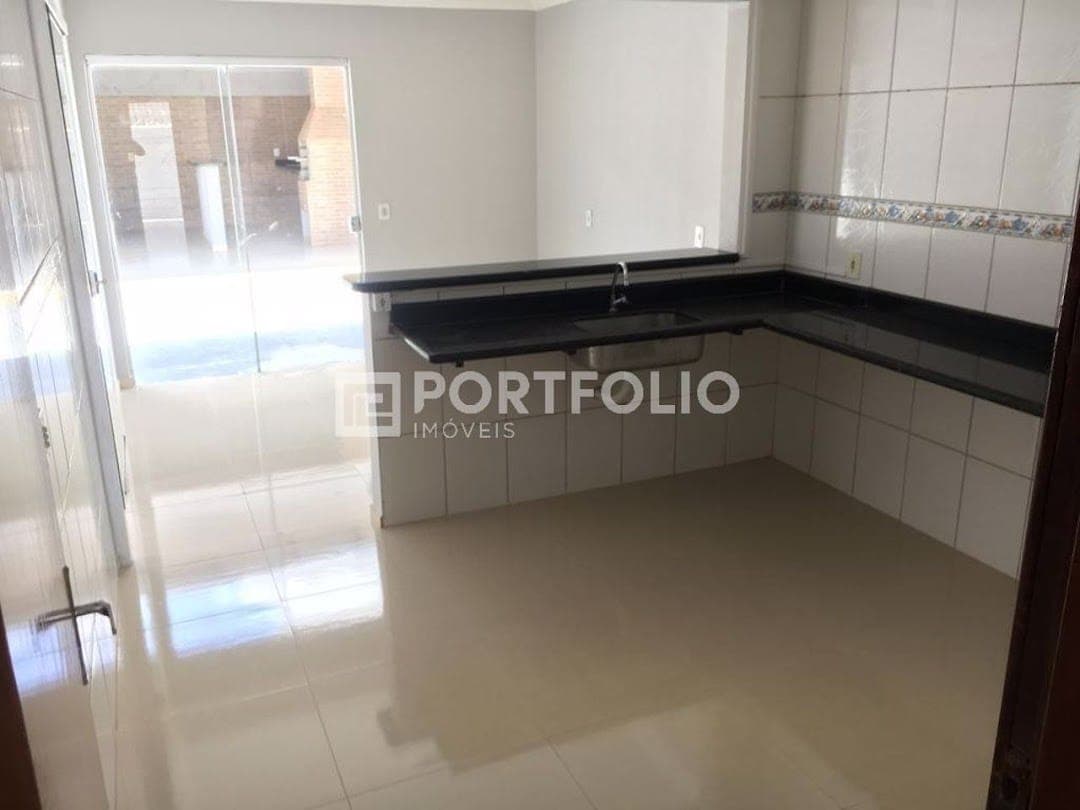 Casa à venda com 4 quartos/ 2 suítes no Moinho dos Ventos, Goiânia, GO