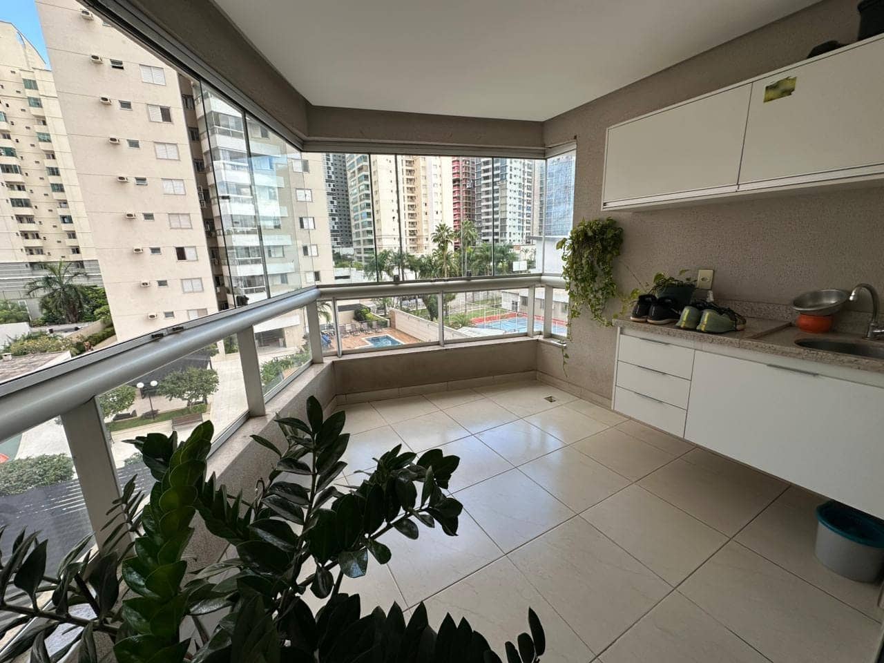 Apartamento à venda, Serrinha, Goiânia, GO