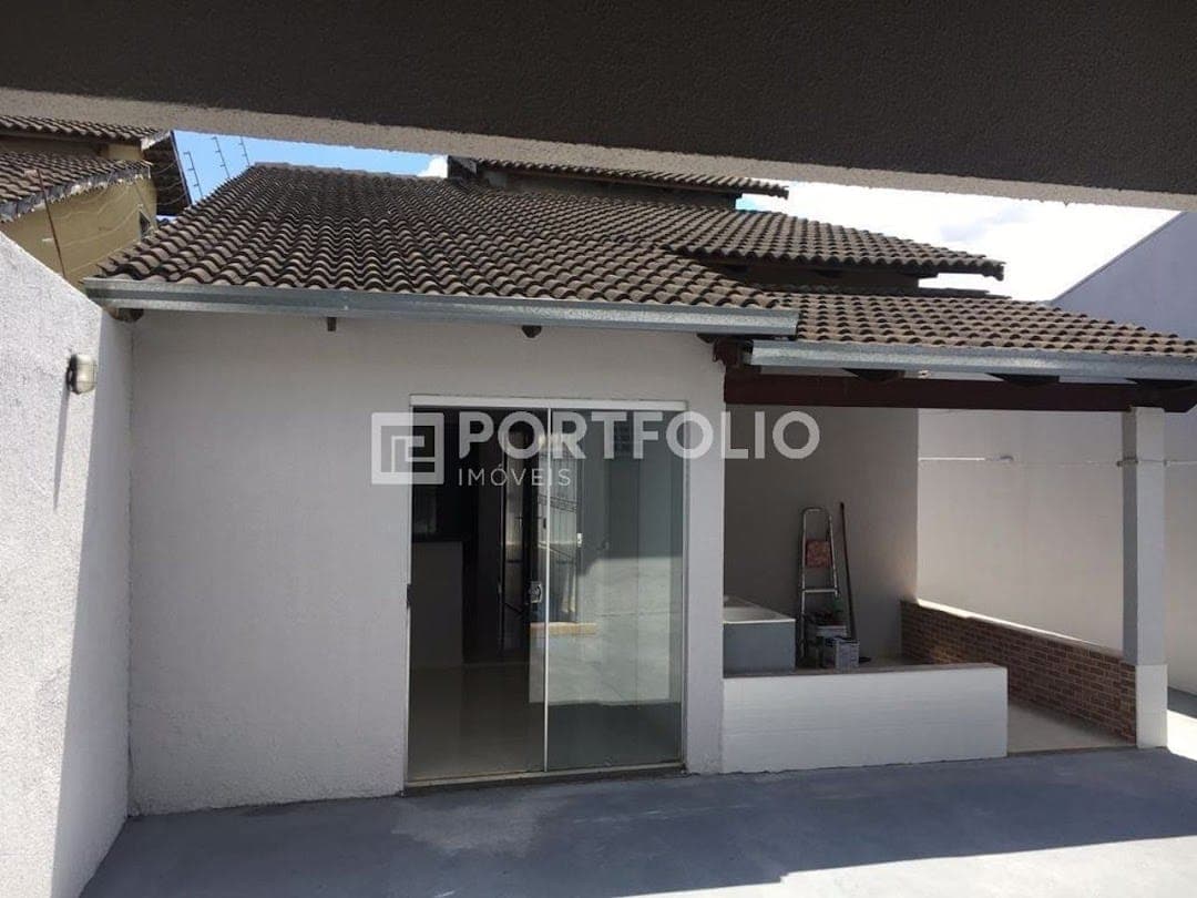 Casa à venda com 4 quartos/ 2 suítes no Moinho dos Ventos, Goiânia, GO